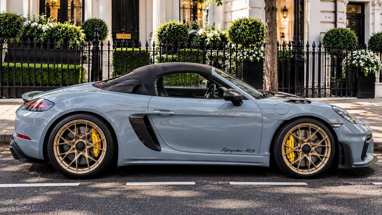 Porsche 718 Spyder RS
